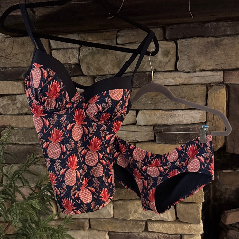 Boden Women's Swimwear in Navy and Red Floral